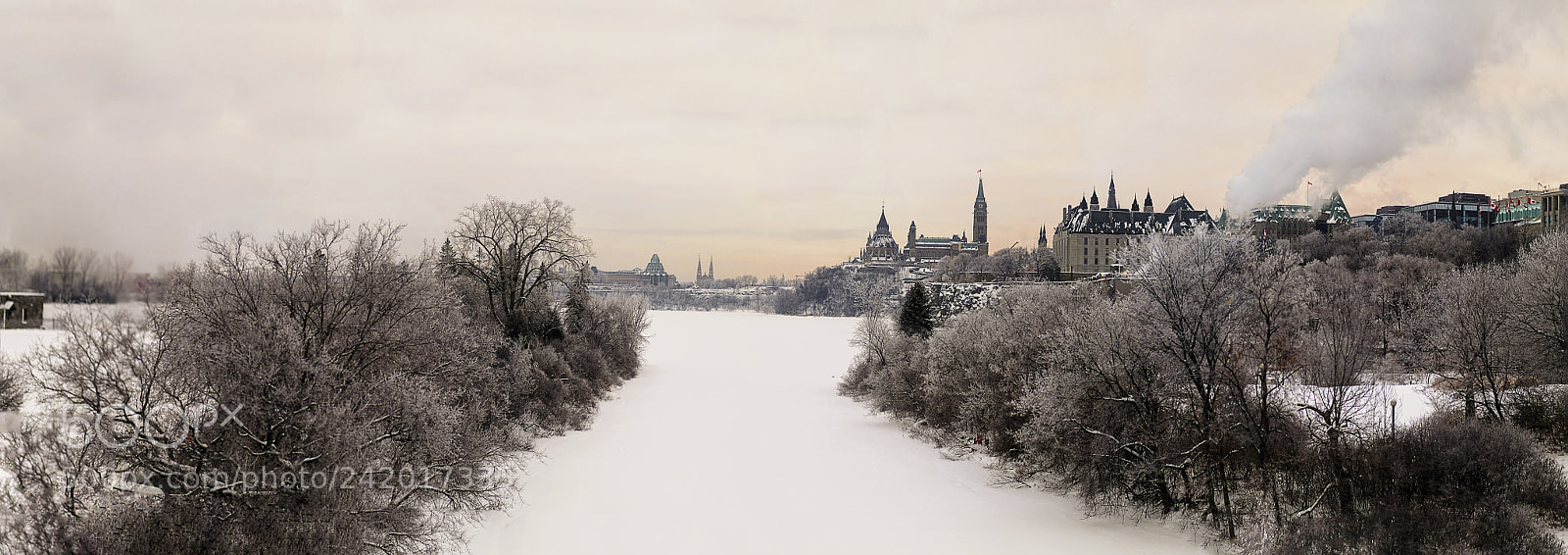 Fujifilm X-T2 sample photo. Canada's parliament photography
