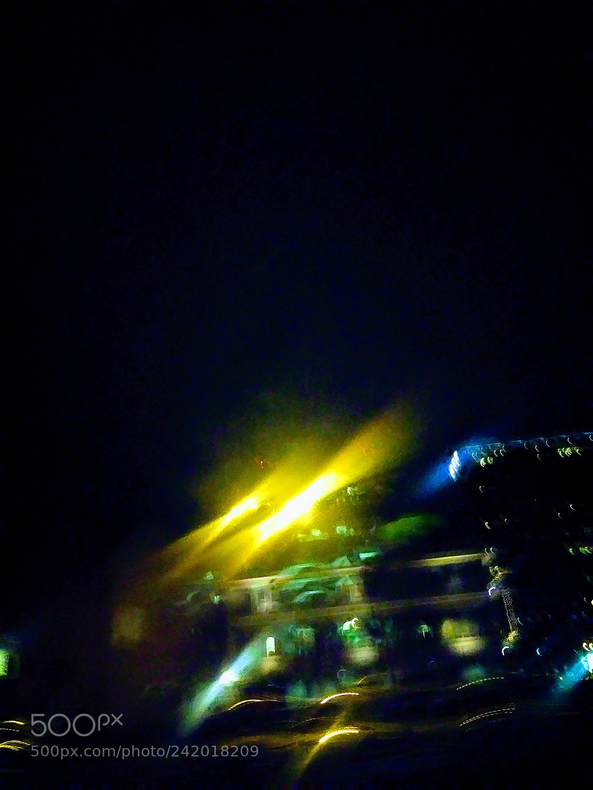 LG K20 PLUS sample photo. Blur of the night photography