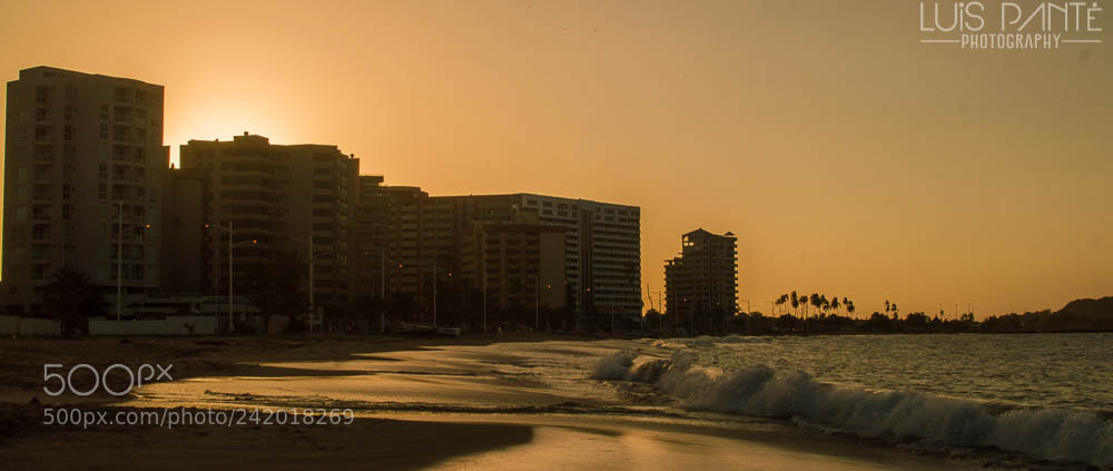Nikon D3200 sample photo. Silences city photography