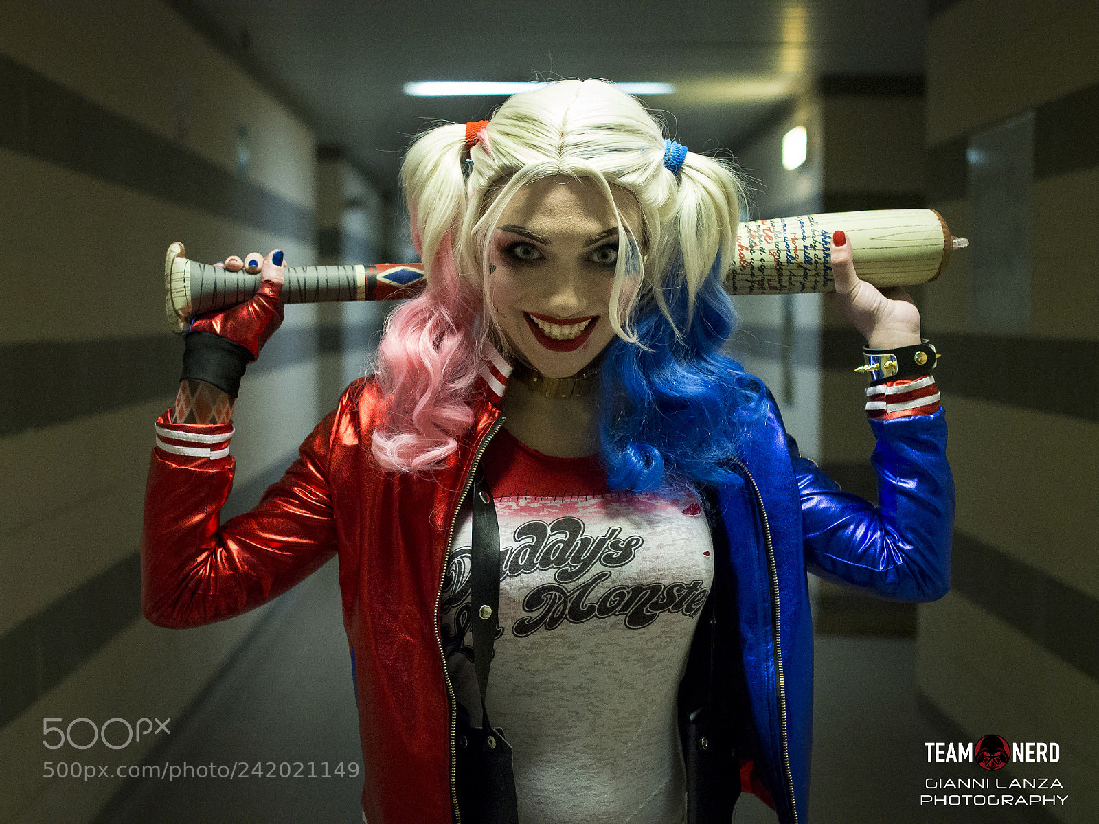 Olympus OM-D E-M5 sample photo. Harley quinn photography