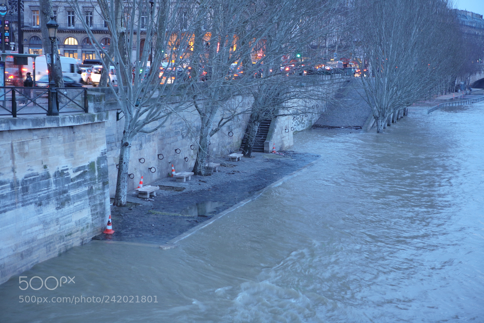 Canon EOS 5D sample photo. Quai photography