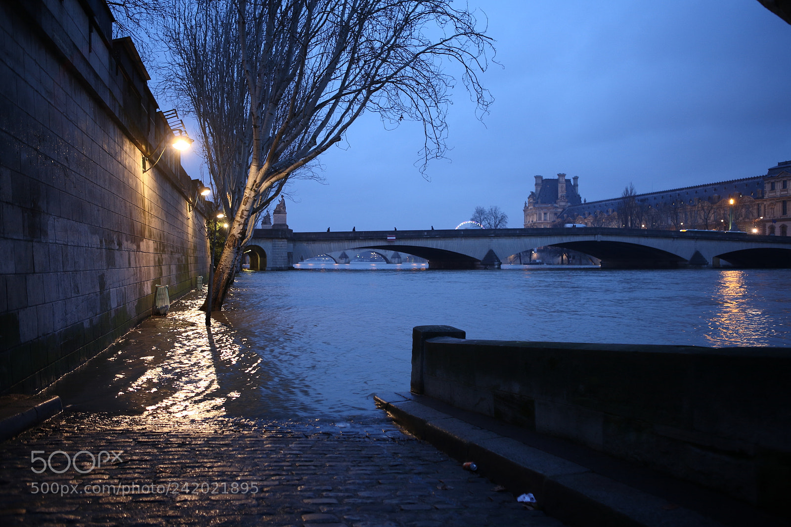 Canon EOS 5D sample photo. Nuit quai photography