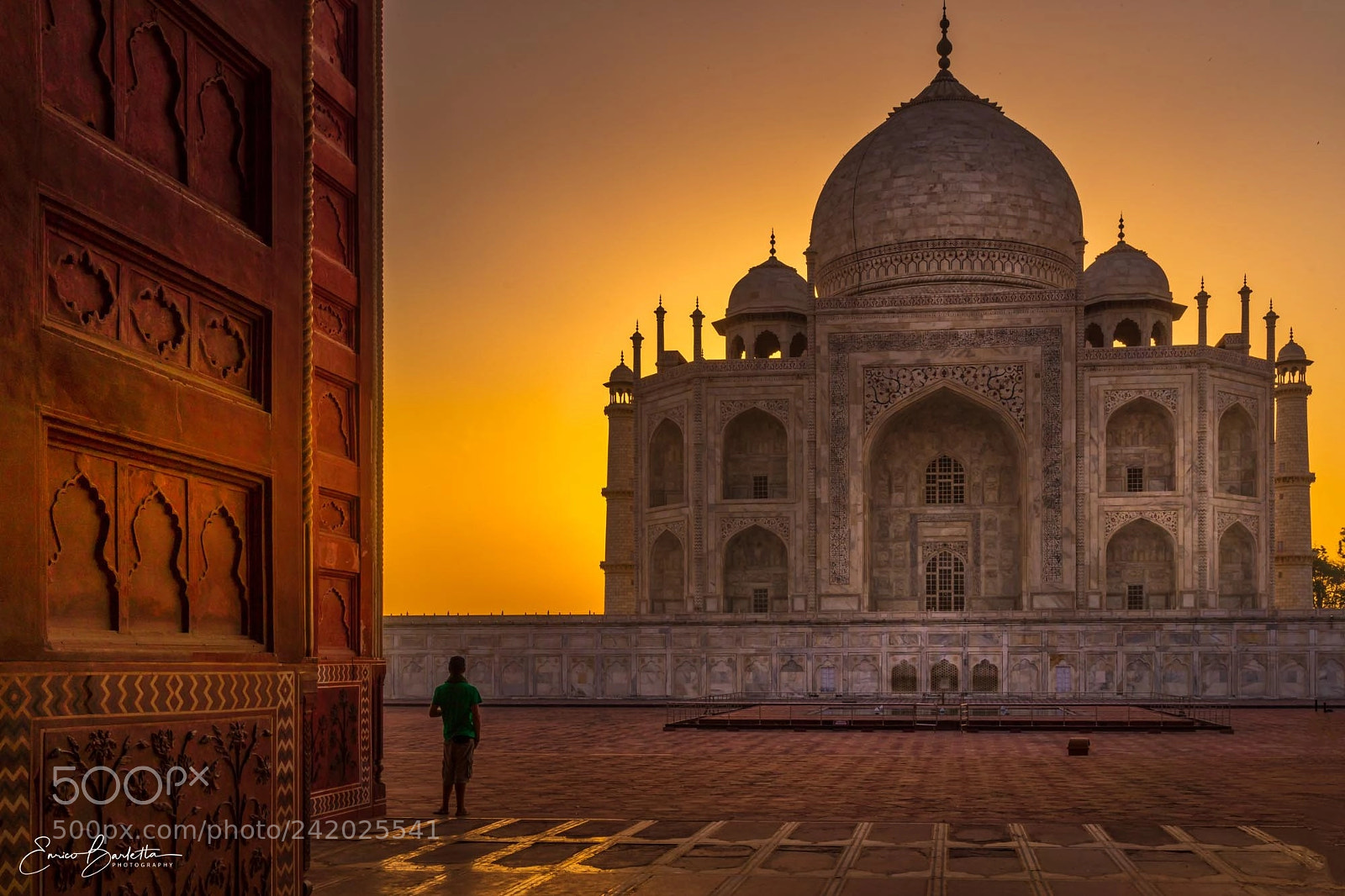 Sony a7 sample photo. Sunrise at taj mahal photography