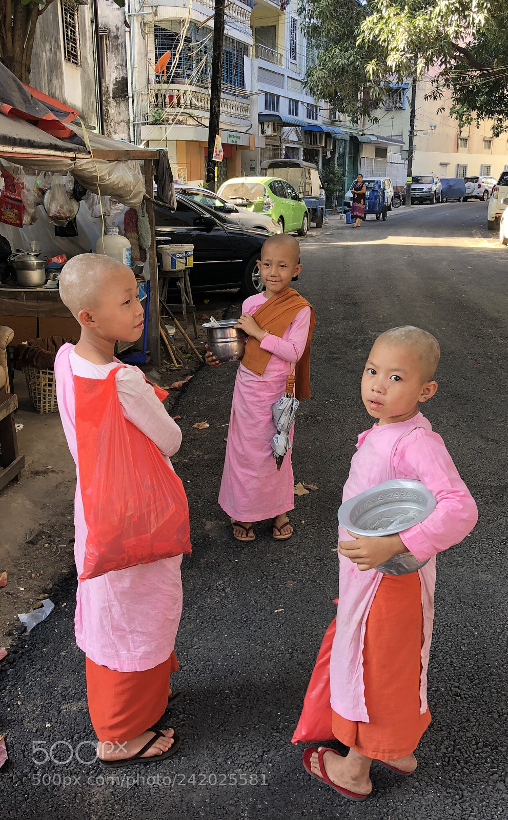 Apple iPhone X sample photo. The little nuns photography