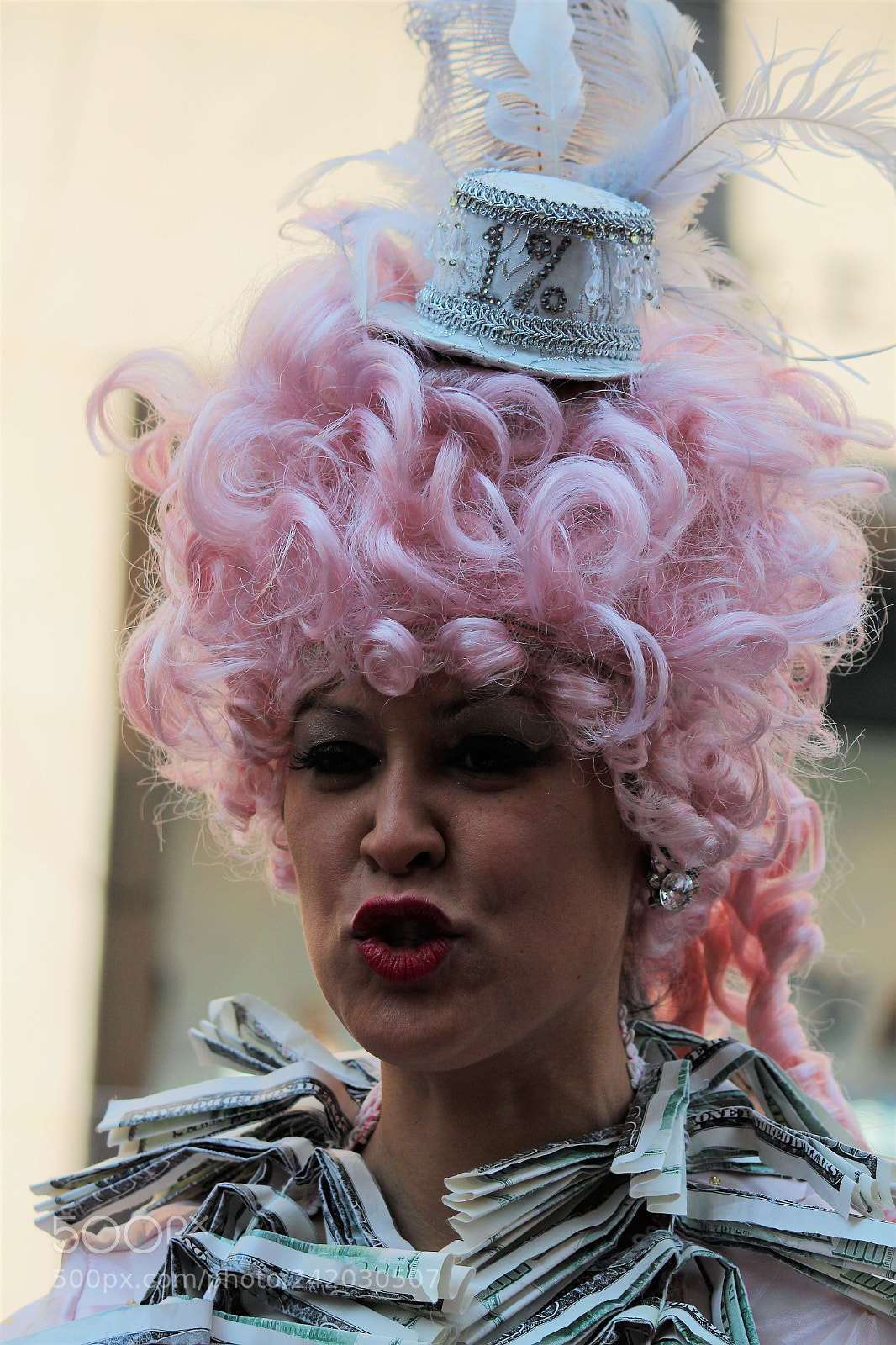 Canon EOS 650D (EOS Rebel T4i / EOS Kiss X6i) sample photo. Easter bonnet parade pink photography