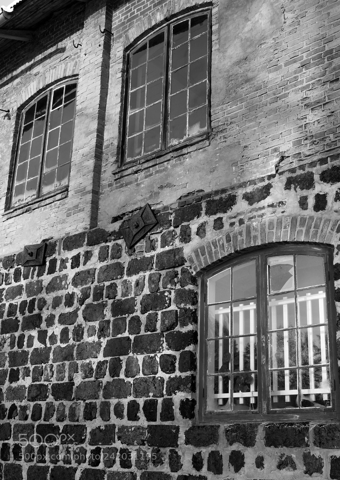 Nikon D7200 sample photo. Old factory photography