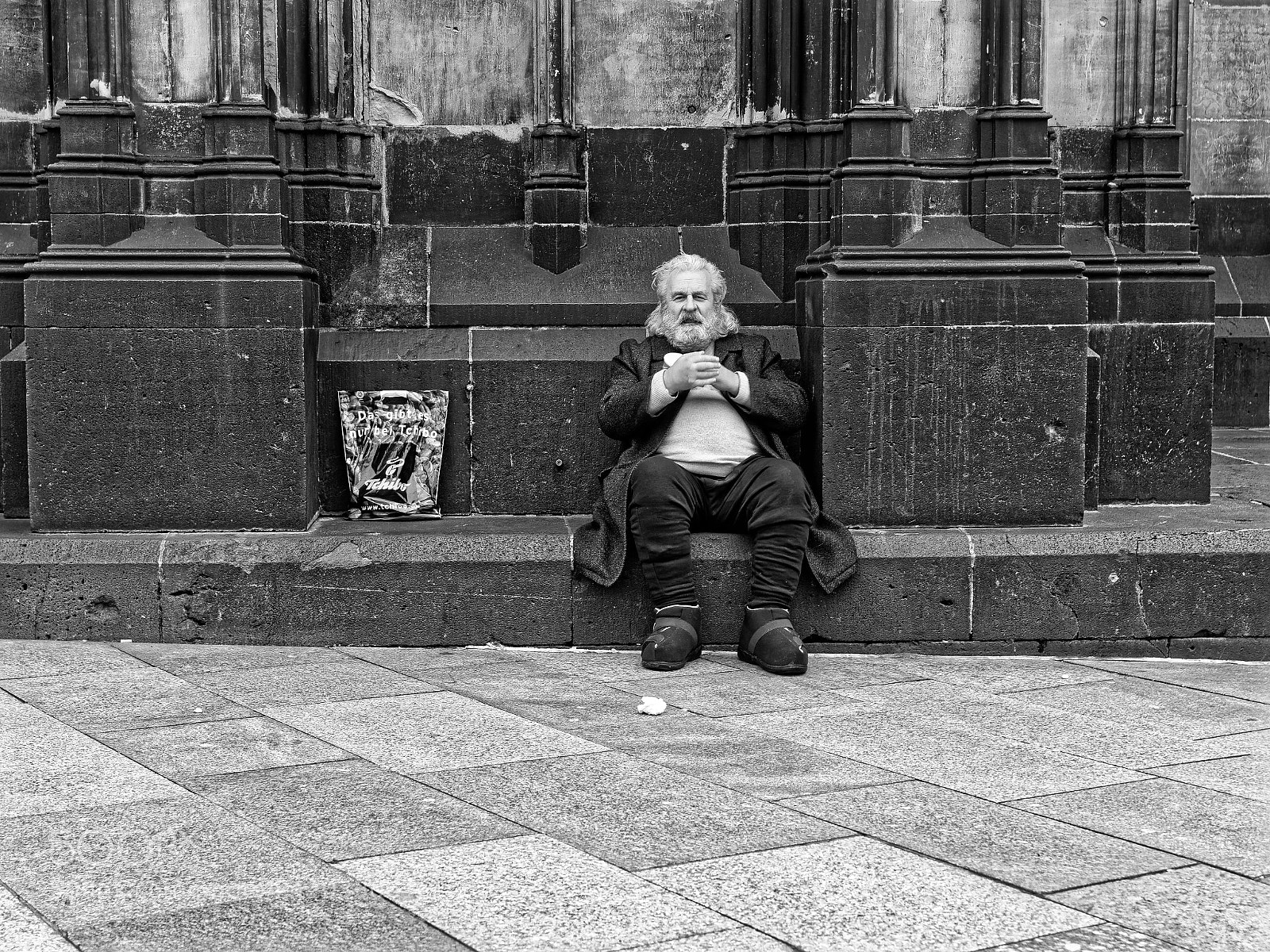 Panasonic Lumix DMC-GX8 sample photo. A man in a photography