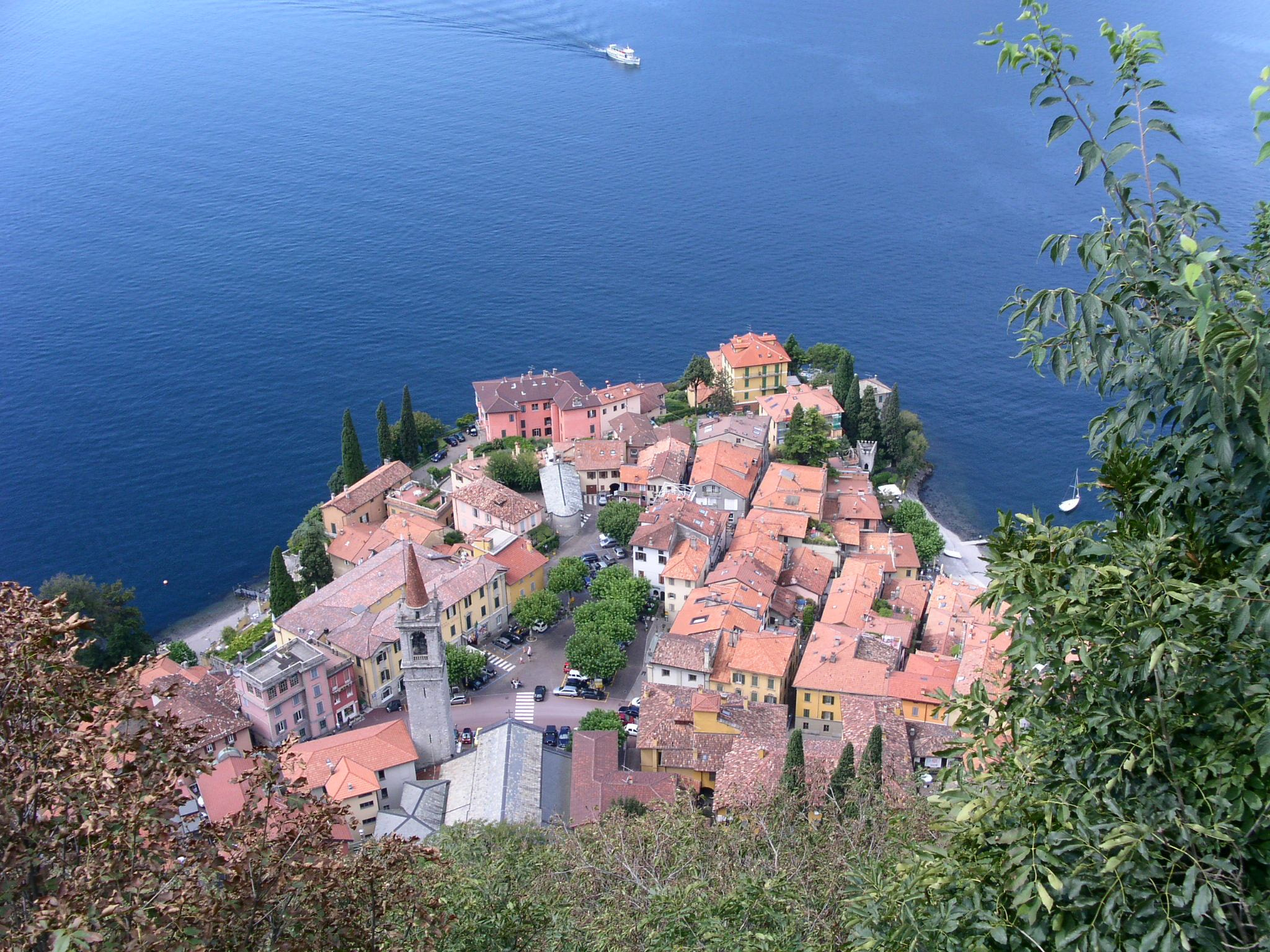 KONICA MINOLTA DiMAGE F300 sample photo. Varenna photography