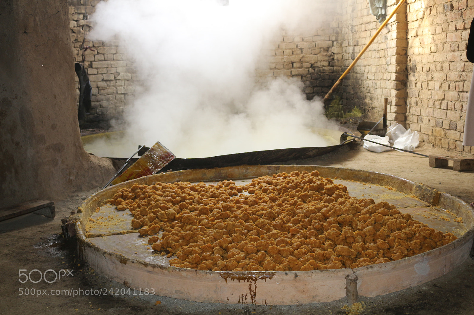 Canon EF-S 18-55mm F3.5-5.6 III sample photo. Making of brown sugar photography