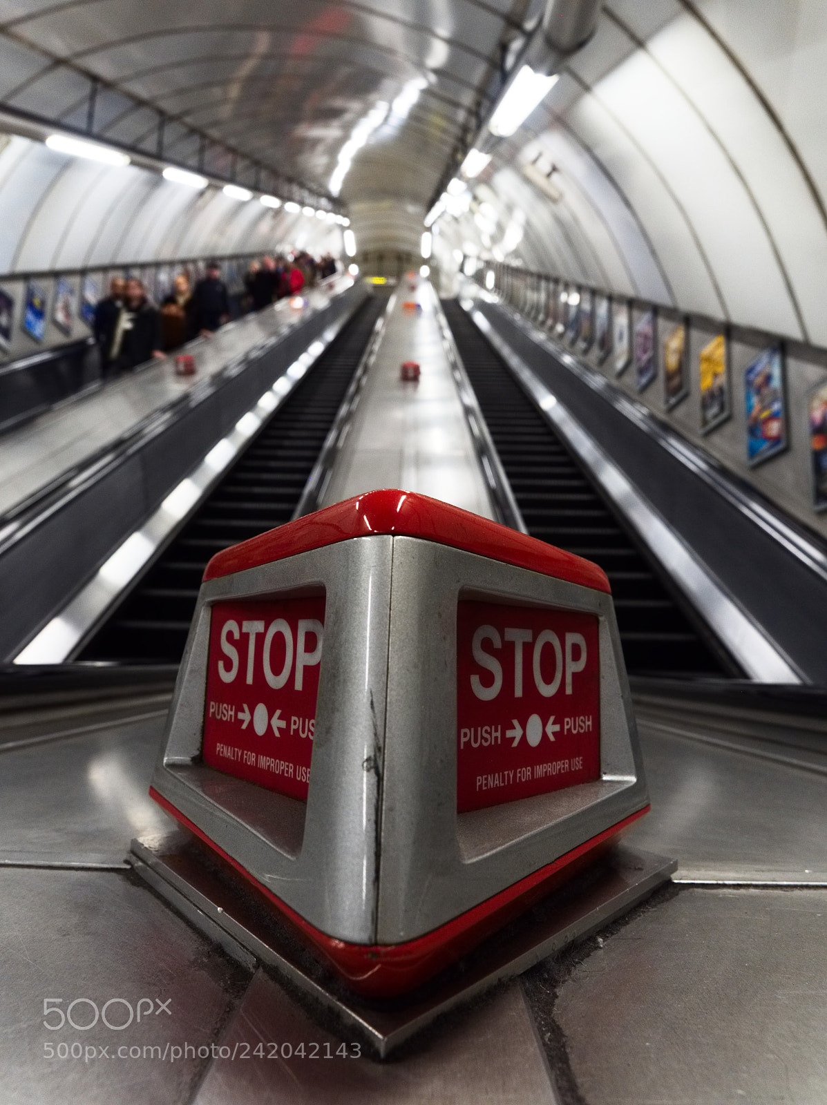 Olympus OM-D E-M5 II sample photo. Stop! photography