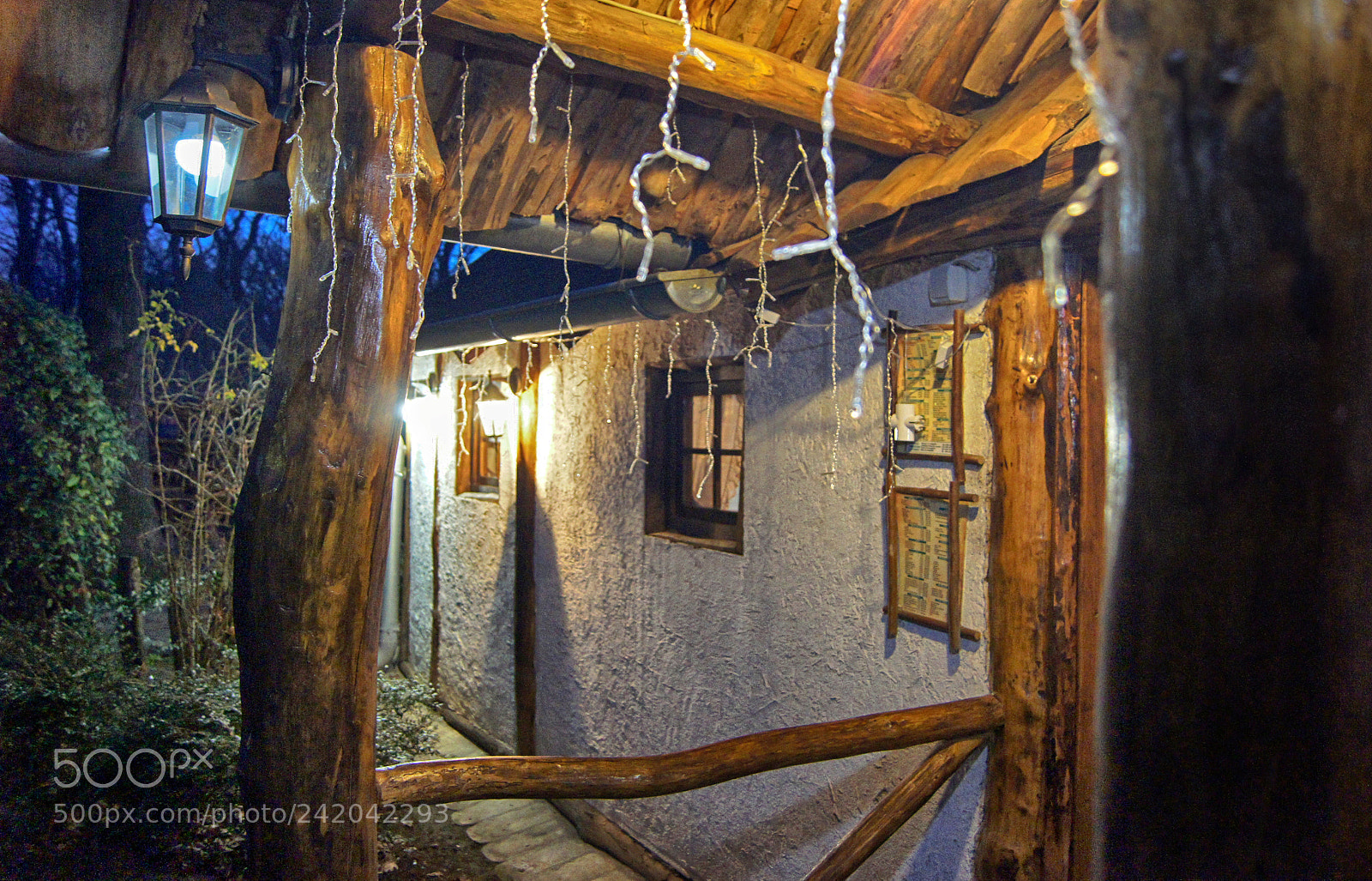 Sony SLT-A33 sample photo. Ethno house photography