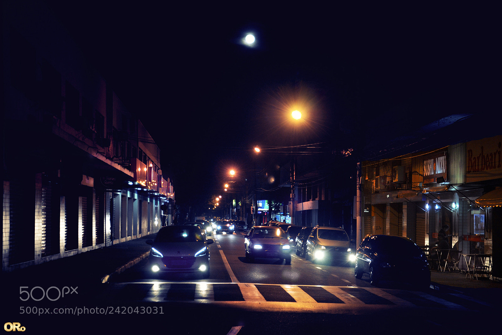 Nikon D90 sample photo. Full moon over buzy photography