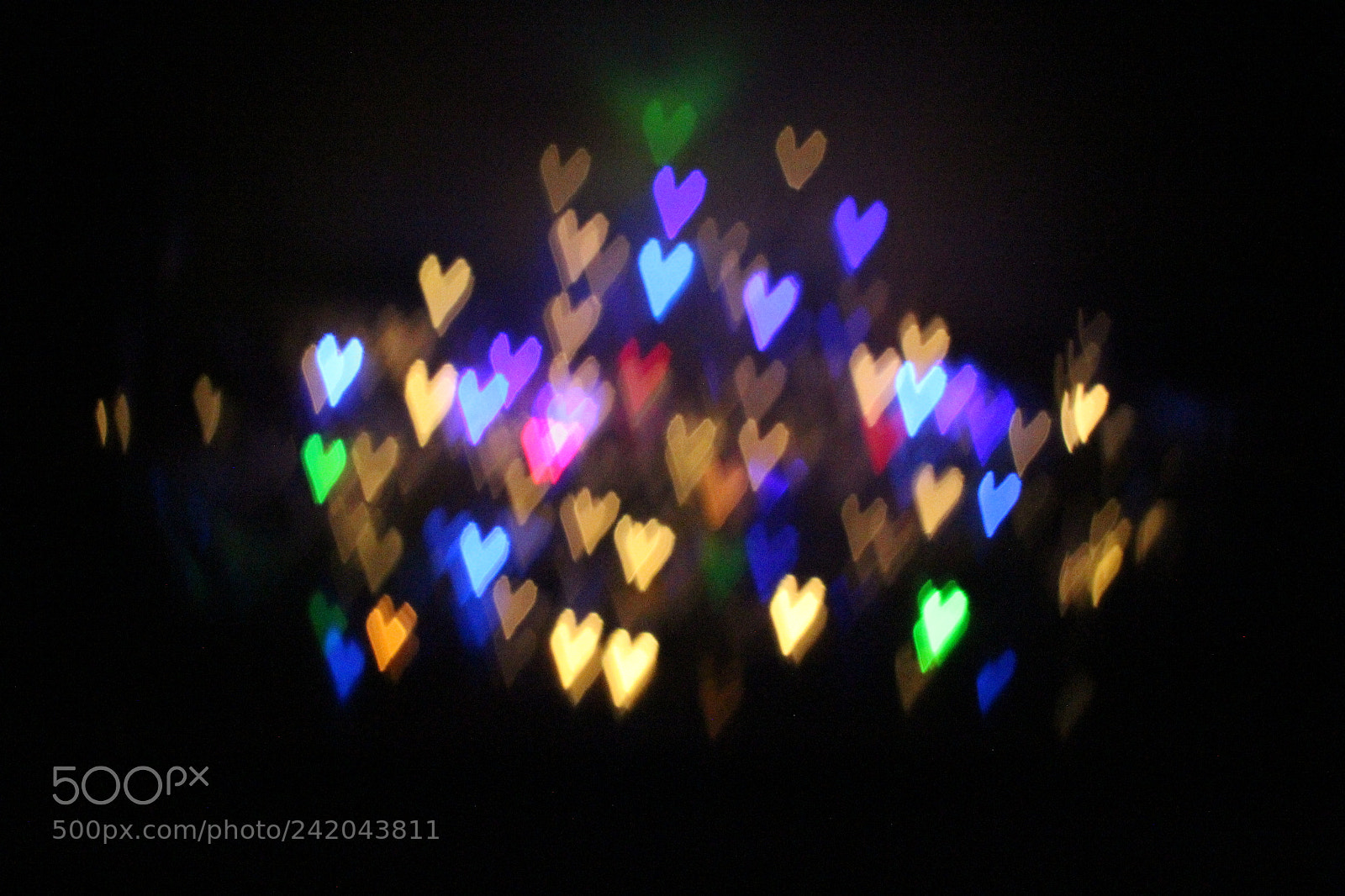 Canon EOS 600D (Rebel EOS T3i / EOS Kiss X5) + Canon EF 50mm F1.8 II sample photo. Bokeh hearts photography