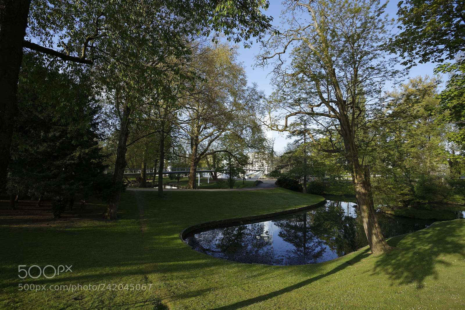 Canon EOS 6D + Canon EF 17-40mm F4L USM sample photo. Parc de la boverie 1 photography
