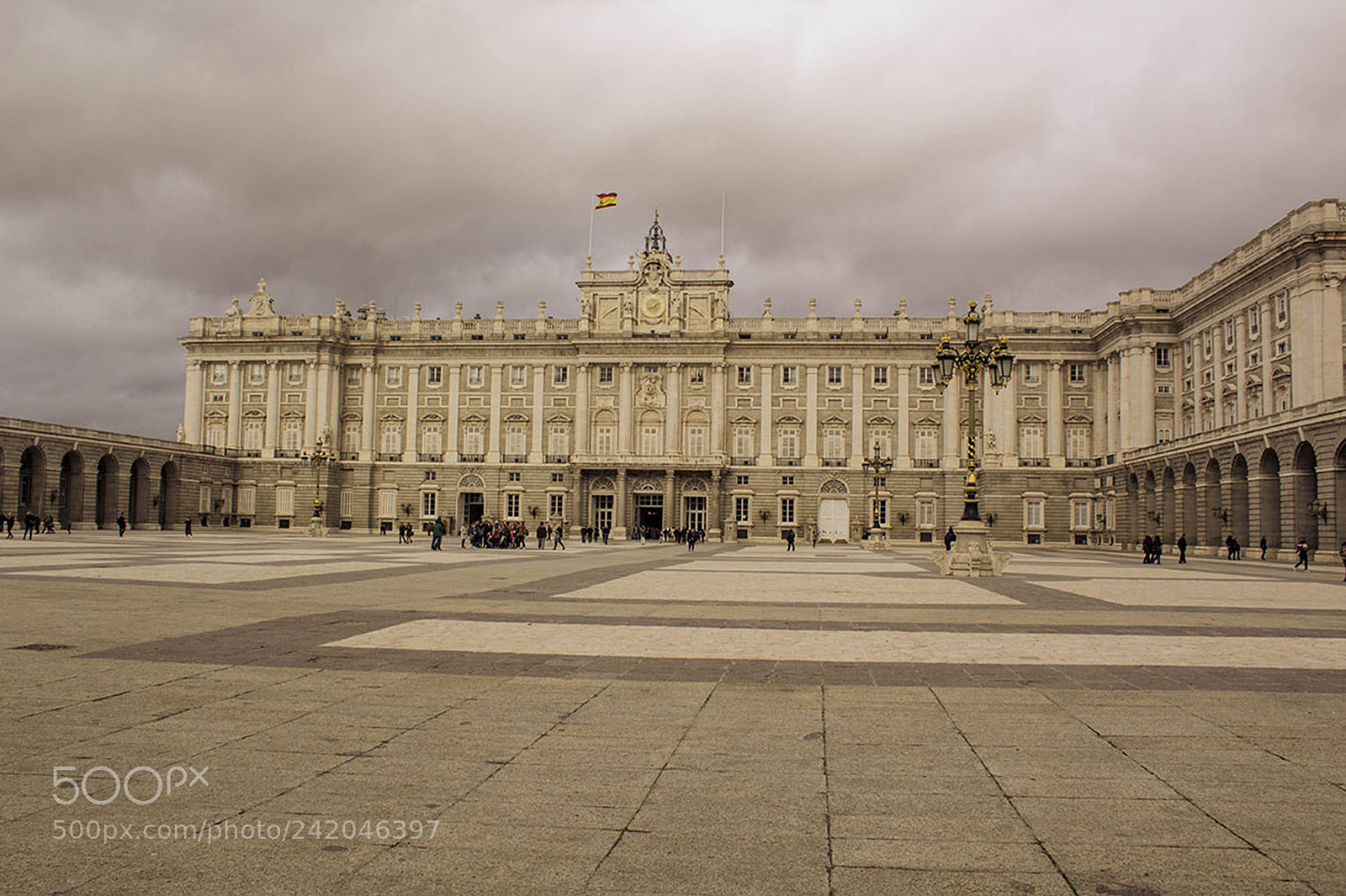 Canon EOS 1200D (EOS Rebel T5 / EOS Kiss X70 / EOS Hi) sample photo. Palacio real madrid photography