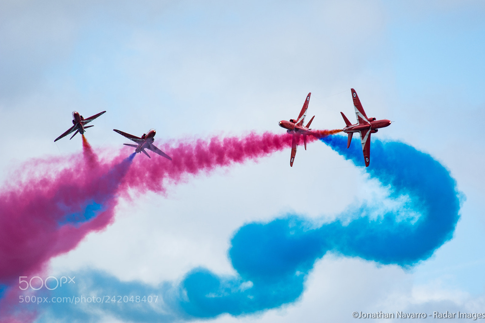 Nikon D7100 sample photo. Red arrows photography