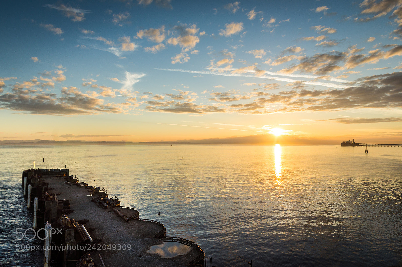 Sony Alpha DSLR-A580 sample photo. Into the dawn photography
