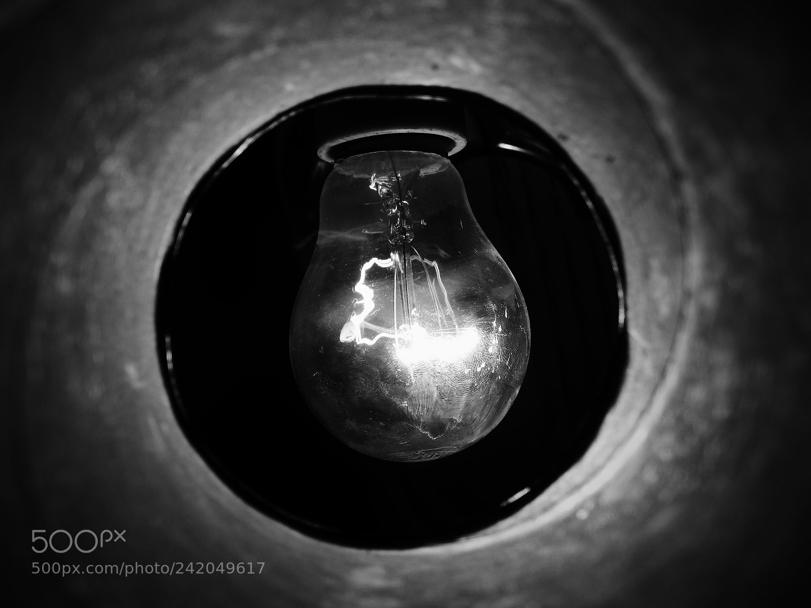 Nikon Coolpix P900 sample photo. Lamp photography