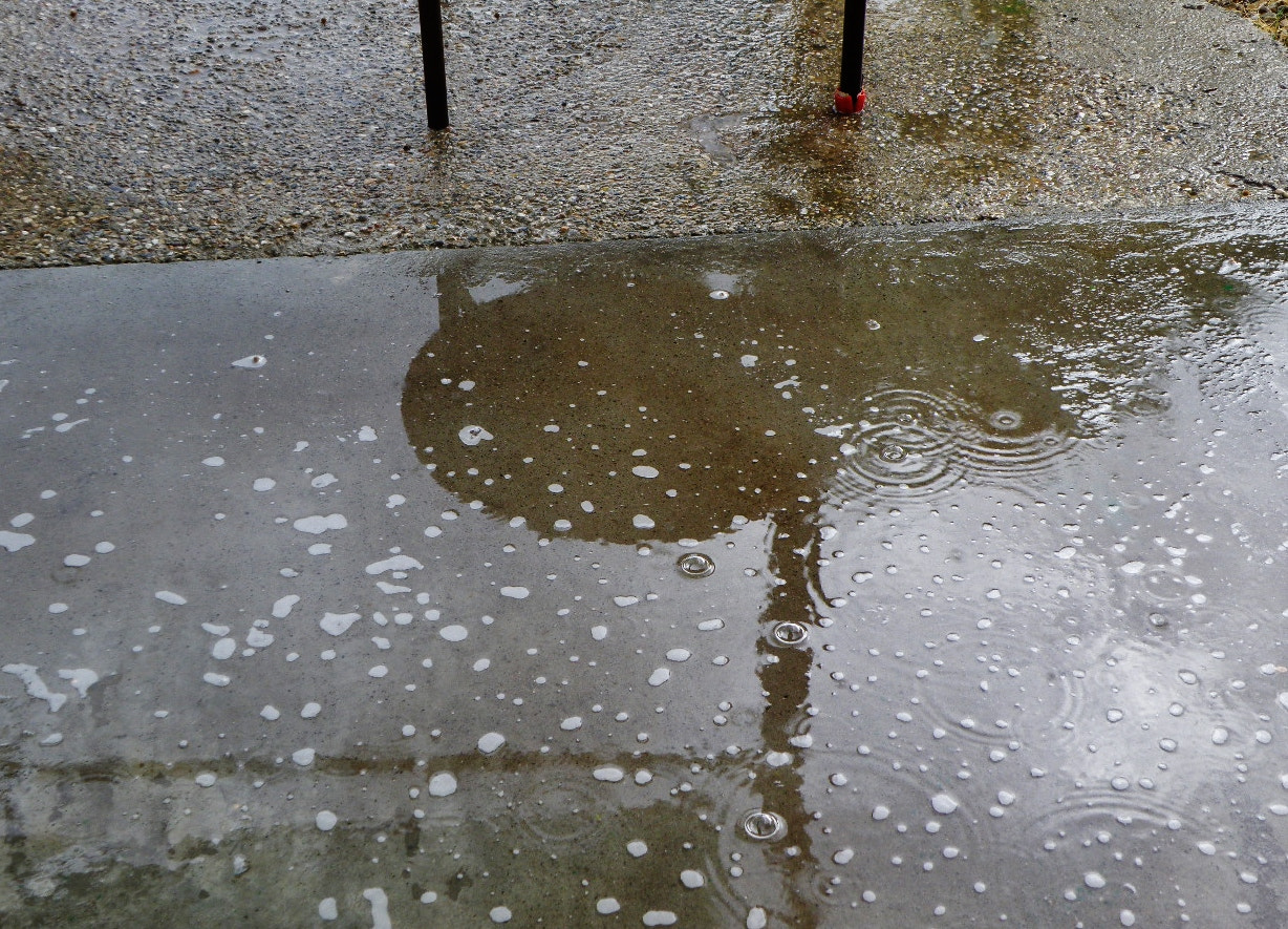 Olympus SP-565UZ sample photo. Rain in spain photography