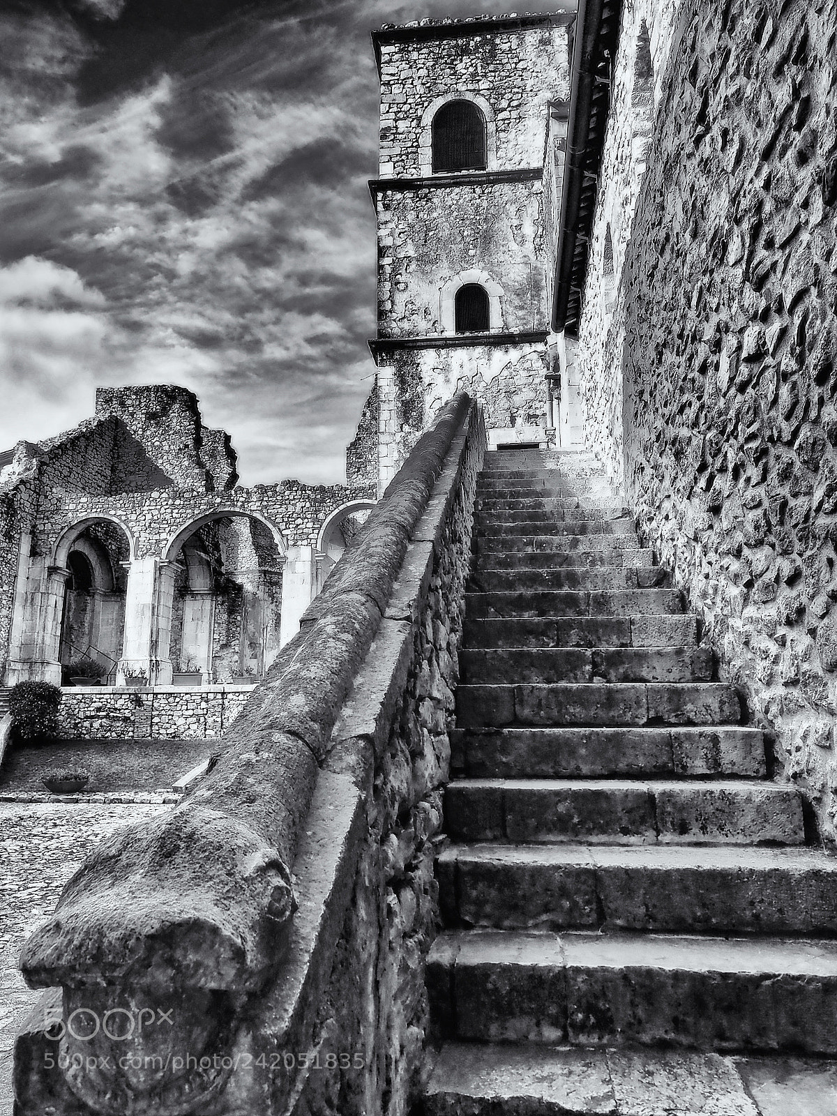 Olympus PEN-F sample photo. Abbazia del goleto photography