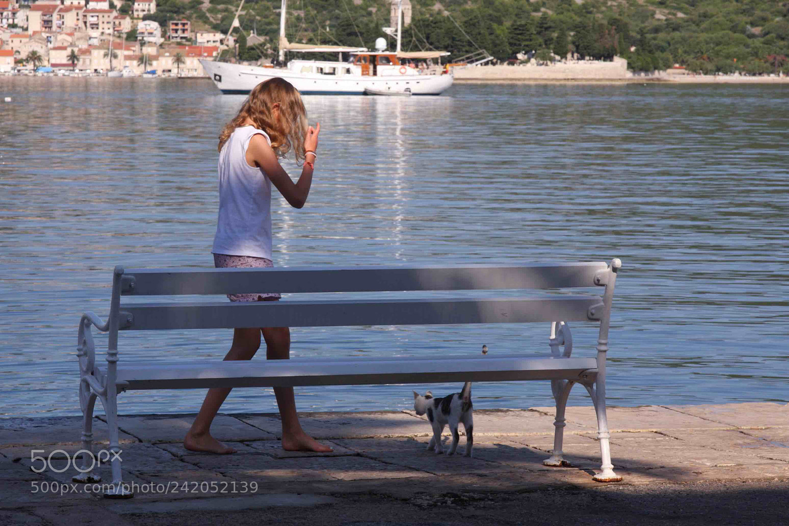 Canon EOS 40D sample photo. The girl with the photography