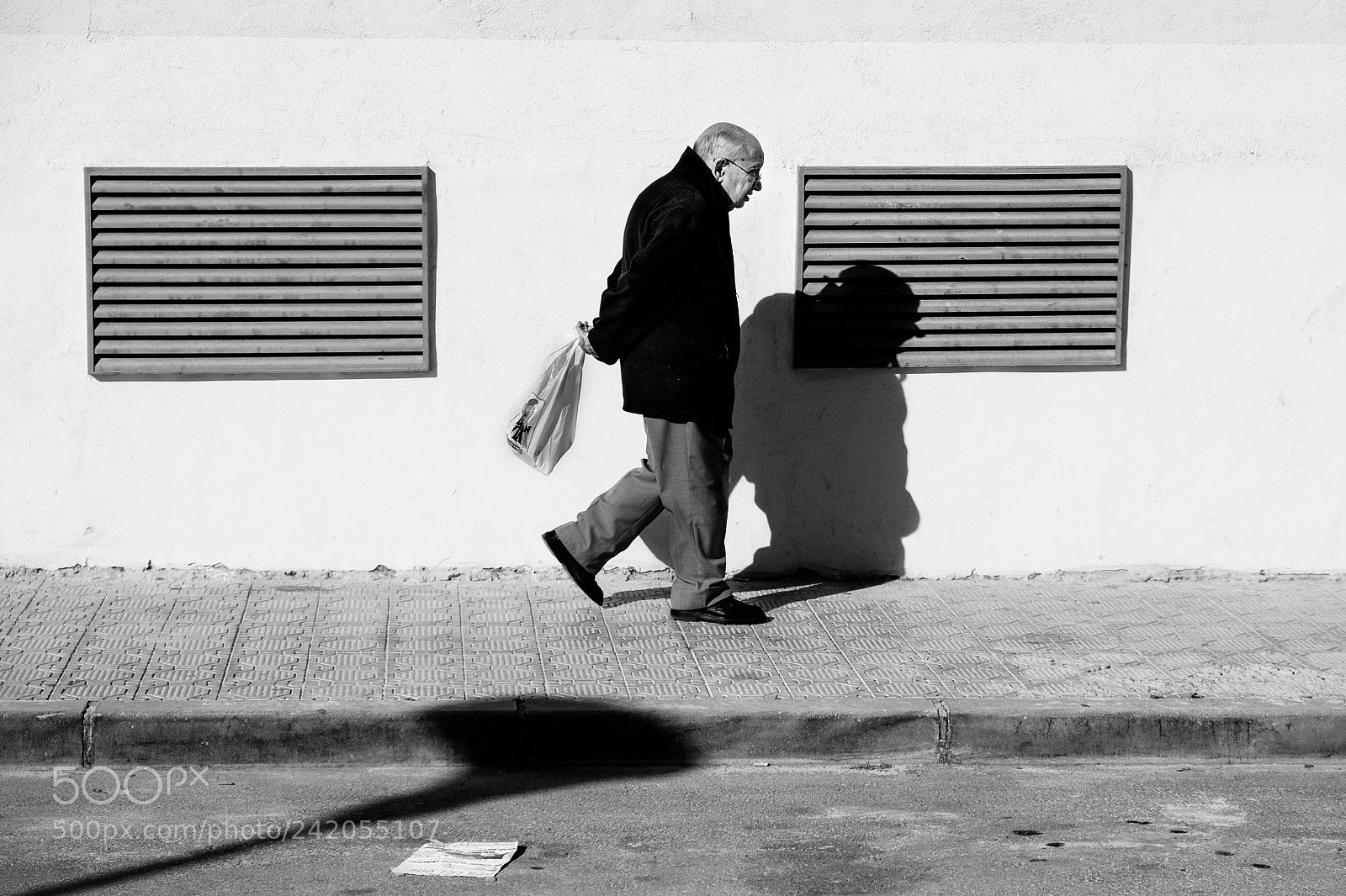 Fujifilm X-T1 sample photo. Passing by photography