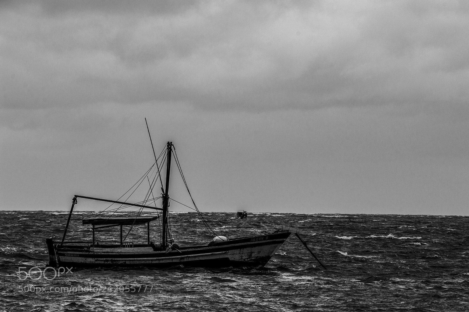Canon EOS 700D (EOS Rebel T5i / EOS Kiss X7i) sample photo. Boat photography