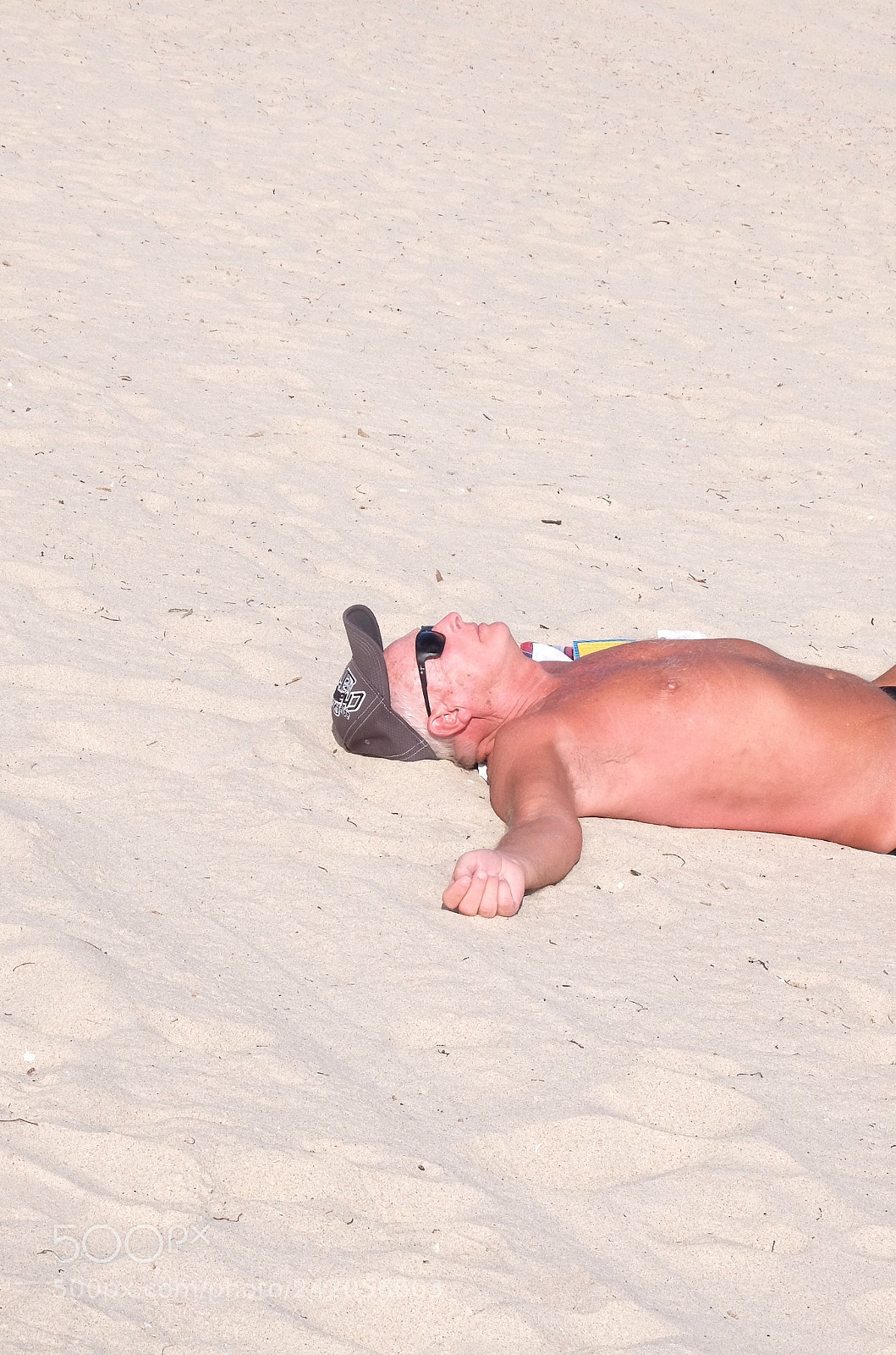 Fujifilm X30 sample photo. Man in sand photography