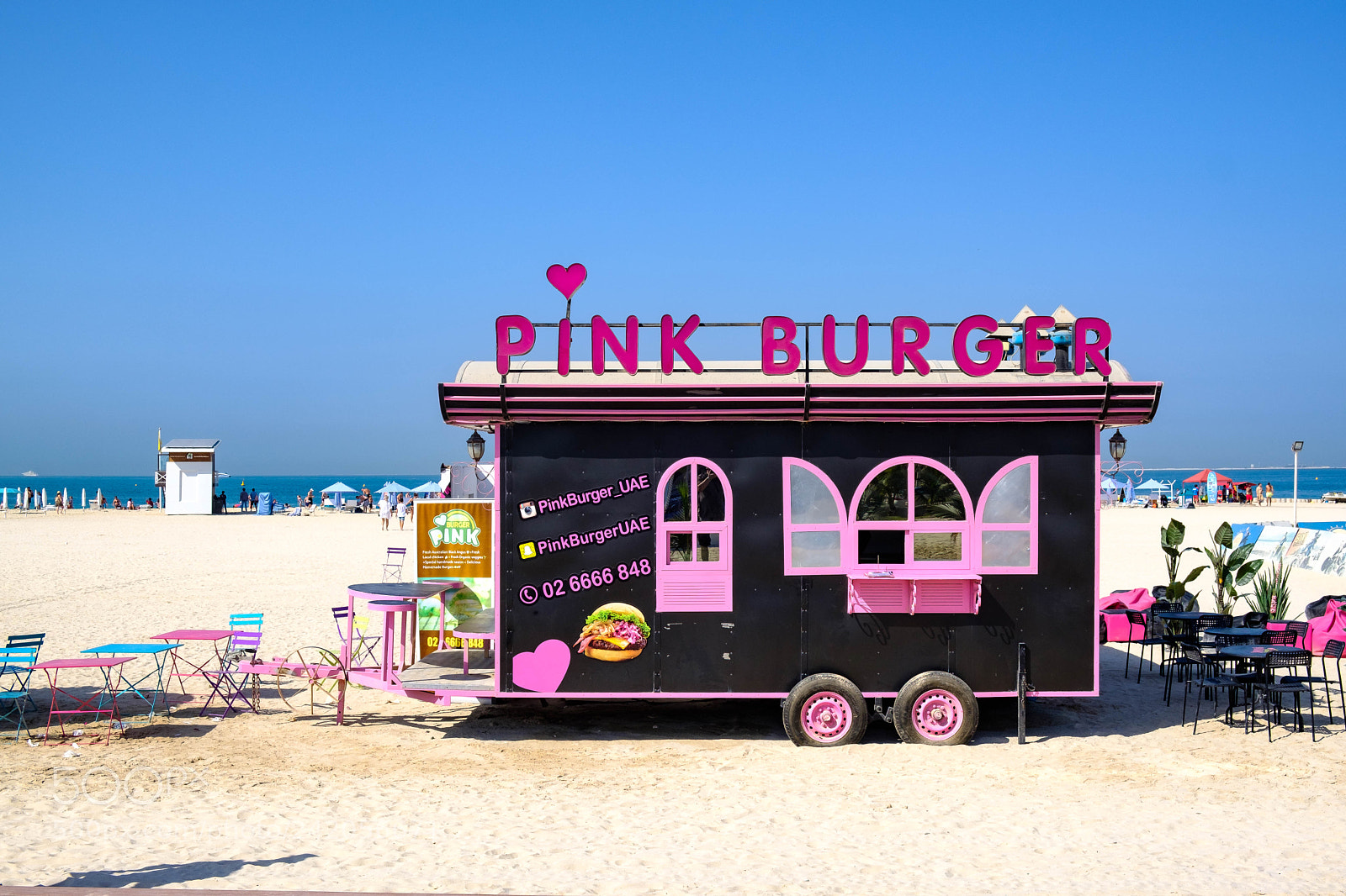 Fujifilm X-T2 sample photo. Pink burger photography