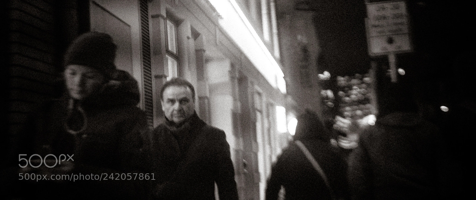Fujifilm X-E2S sample photo. Man on the street photography
