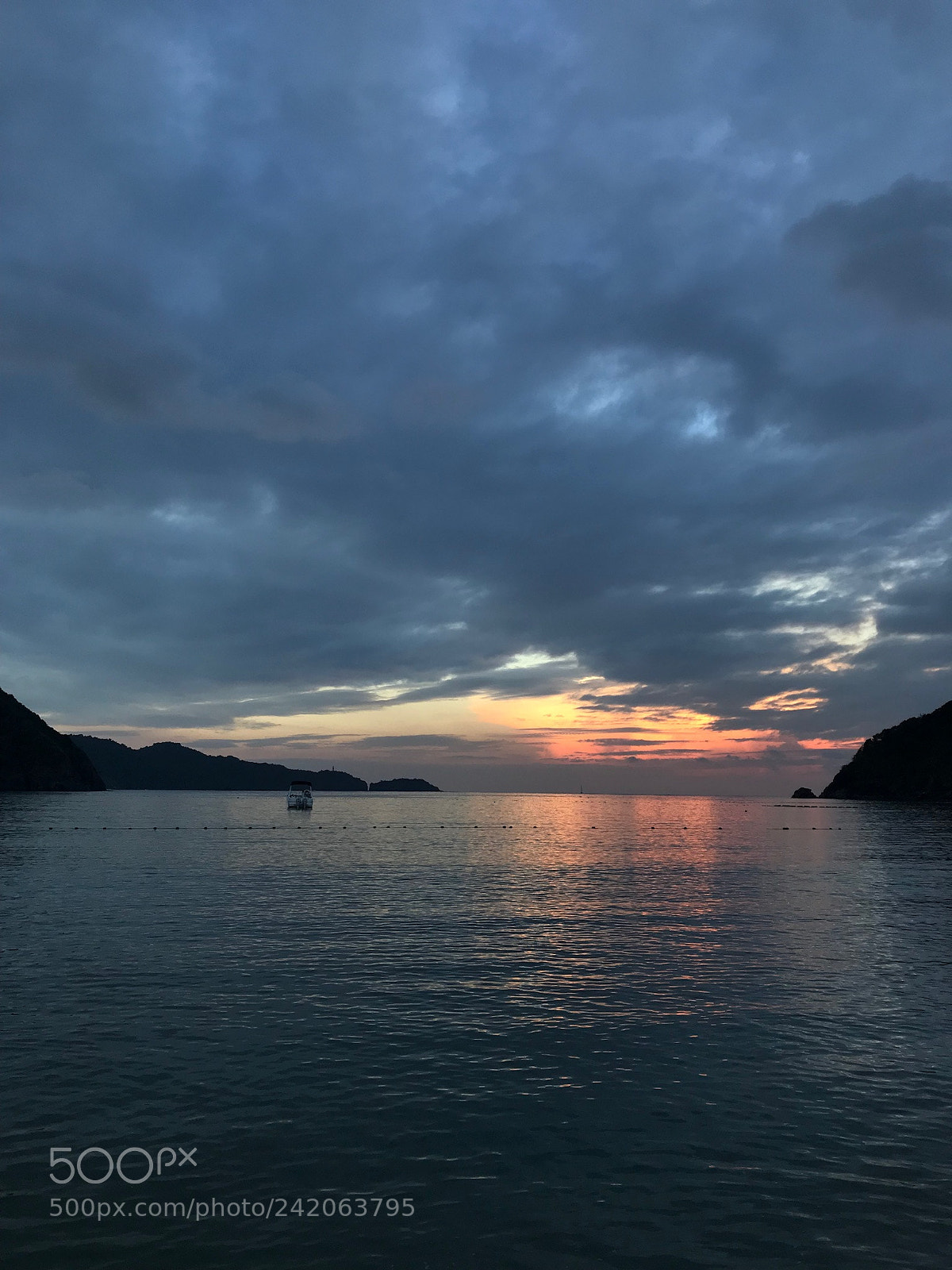 Apple iPhone 7 sample photo. Pico de loro beach photography