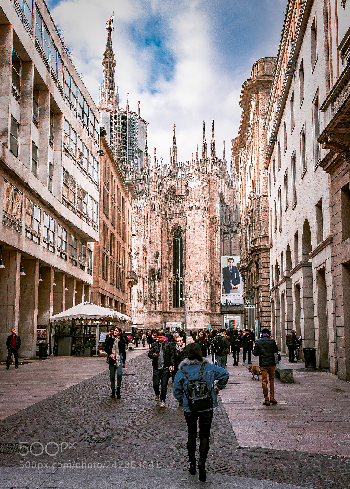 Canon EOS 760D (EOS Rebel T6s / EOS 8000D) sample photo. The street of milan photography