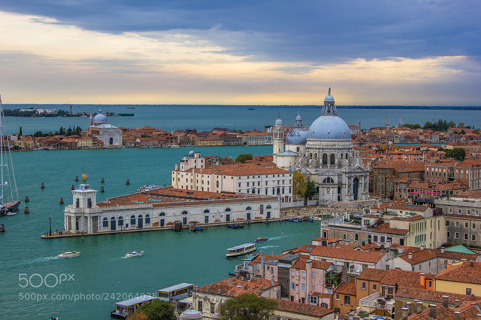 Canon EOS 550D (EOS Rebel T2i / EOS Kiss X4) sample photo. Venice 1 photography