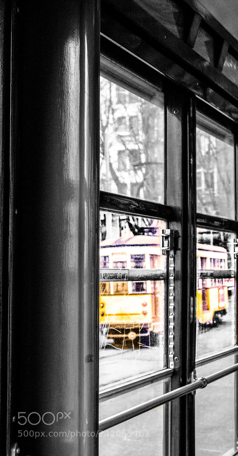 Canon EOS 1200D (EOS Rebel T5 / EOS Kiss X70 / EOS Hi) sample photo. Tram window photography
