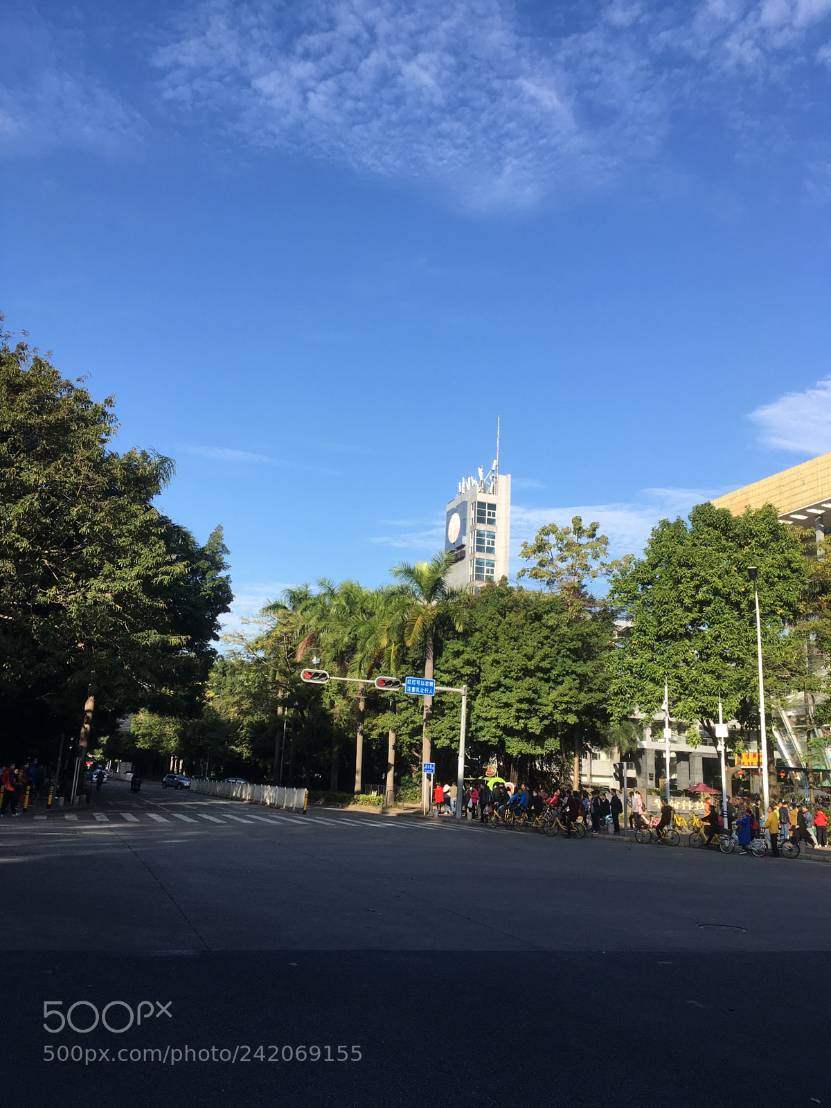 Apple iPhone SE sample photo. Clear sky and buildings photography