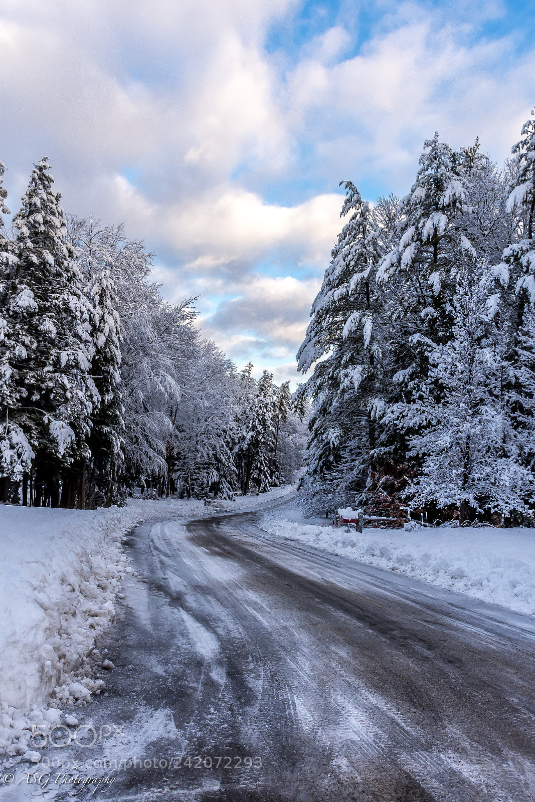 Nikon D7200 sample photo. Slippery roads of new photography