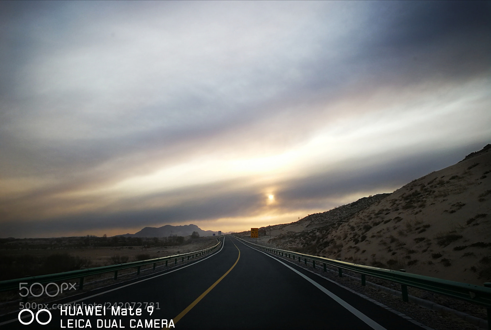 HUAWEI Mate 9 sample photo. Travel at sunset time photography