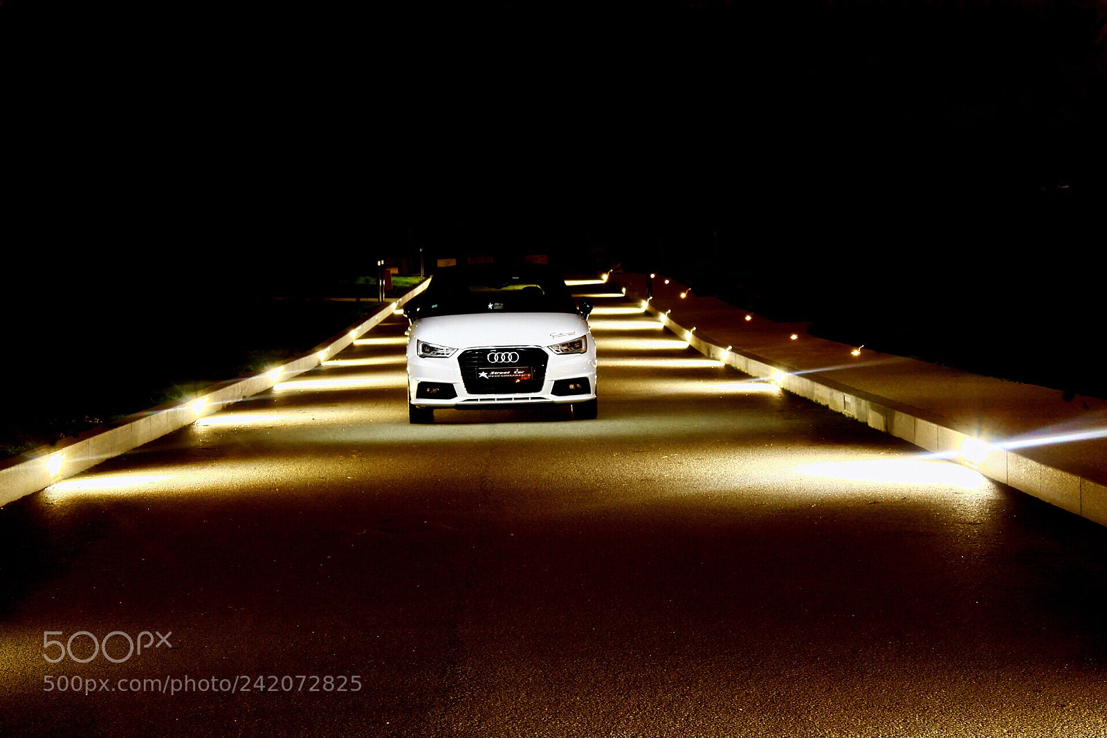 Canon EOS 1300D (EOS Rebel T6 / EOS Kiss X80) sample photo. Audi on bridge photography