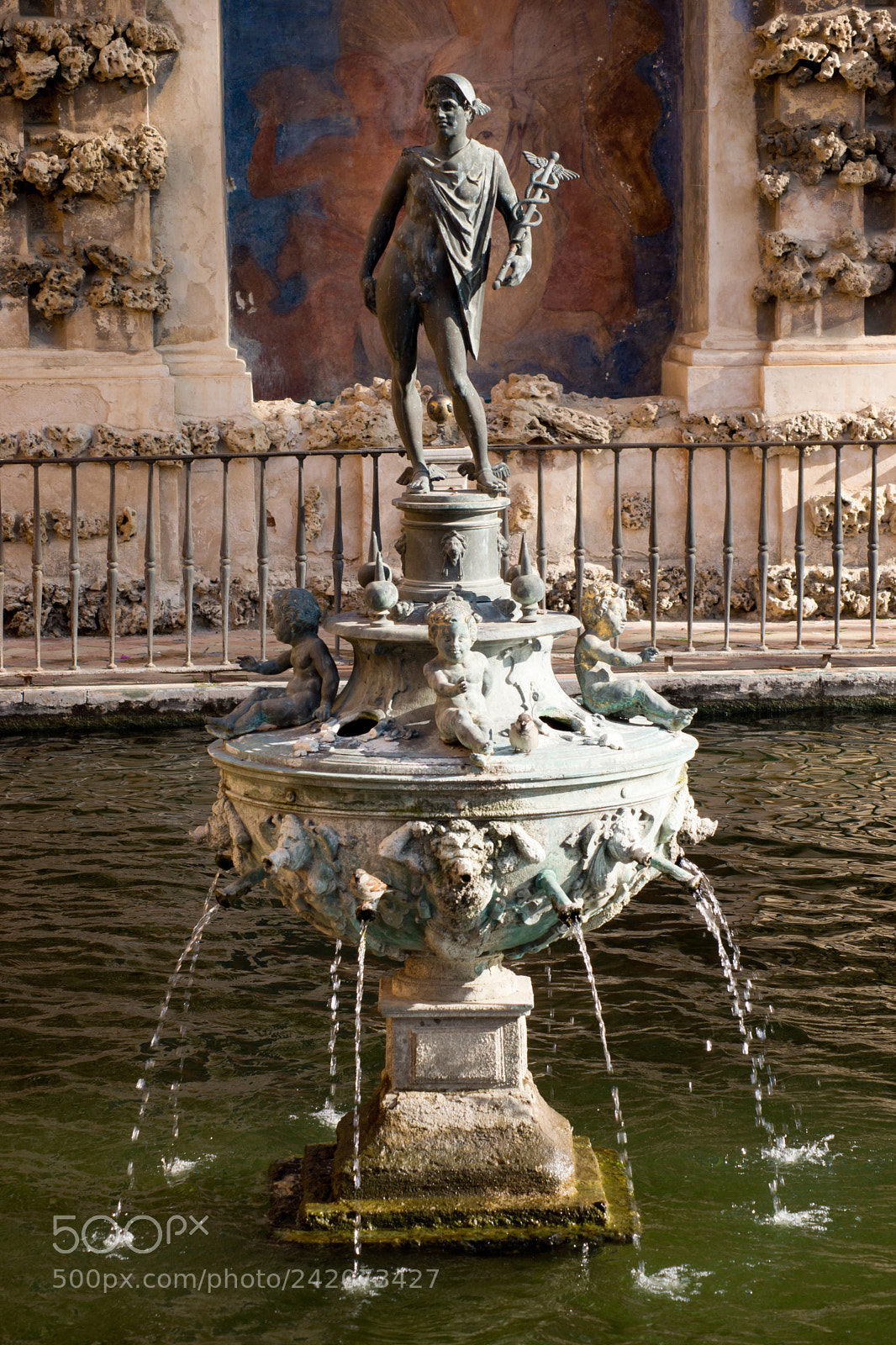 Sony SLT-A65 (SLT-A65V) sample photo. Alcazar statue photography