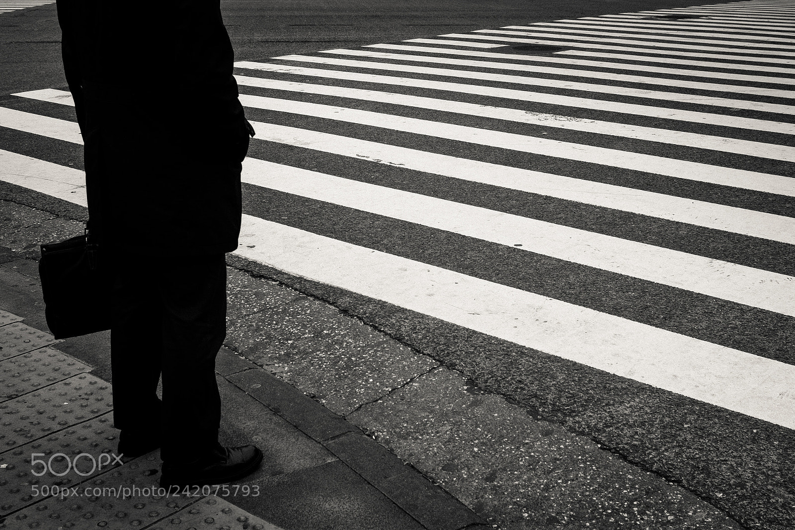 Fujifilm X-Pro1 sample photo. Tokyo: crossroads photography