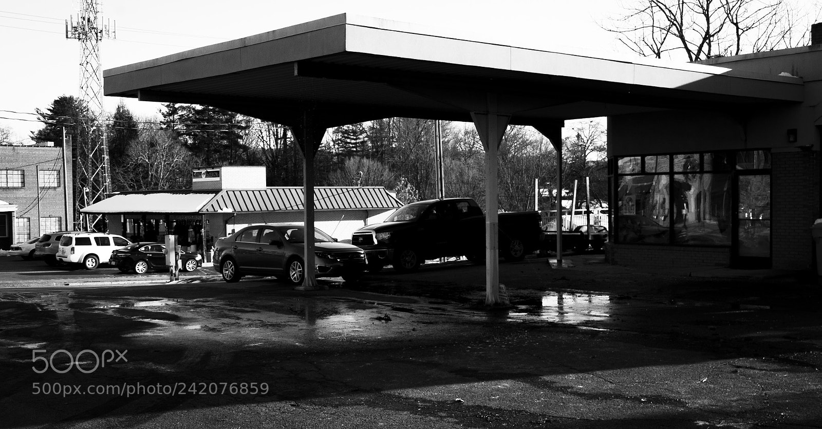Nikon D5000 sample photo. Gas station shelter photography