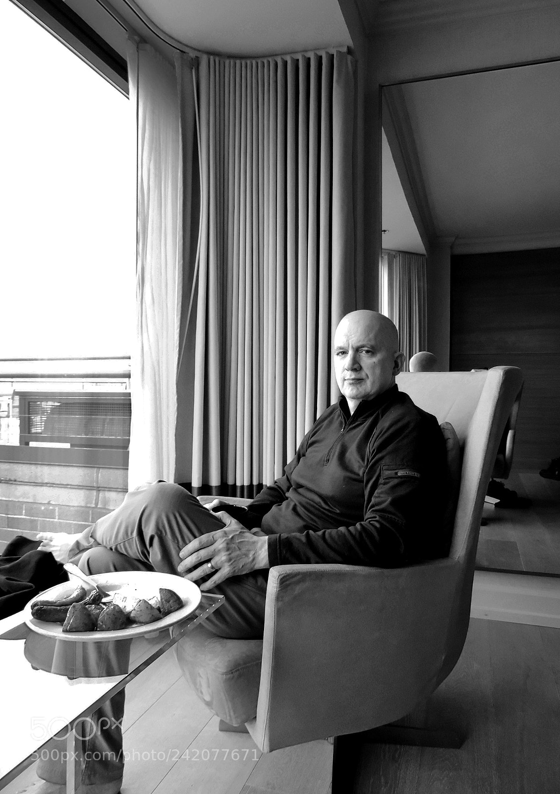 Nikon Coolpix P520 sample photo. Portrait of husband. inn photography