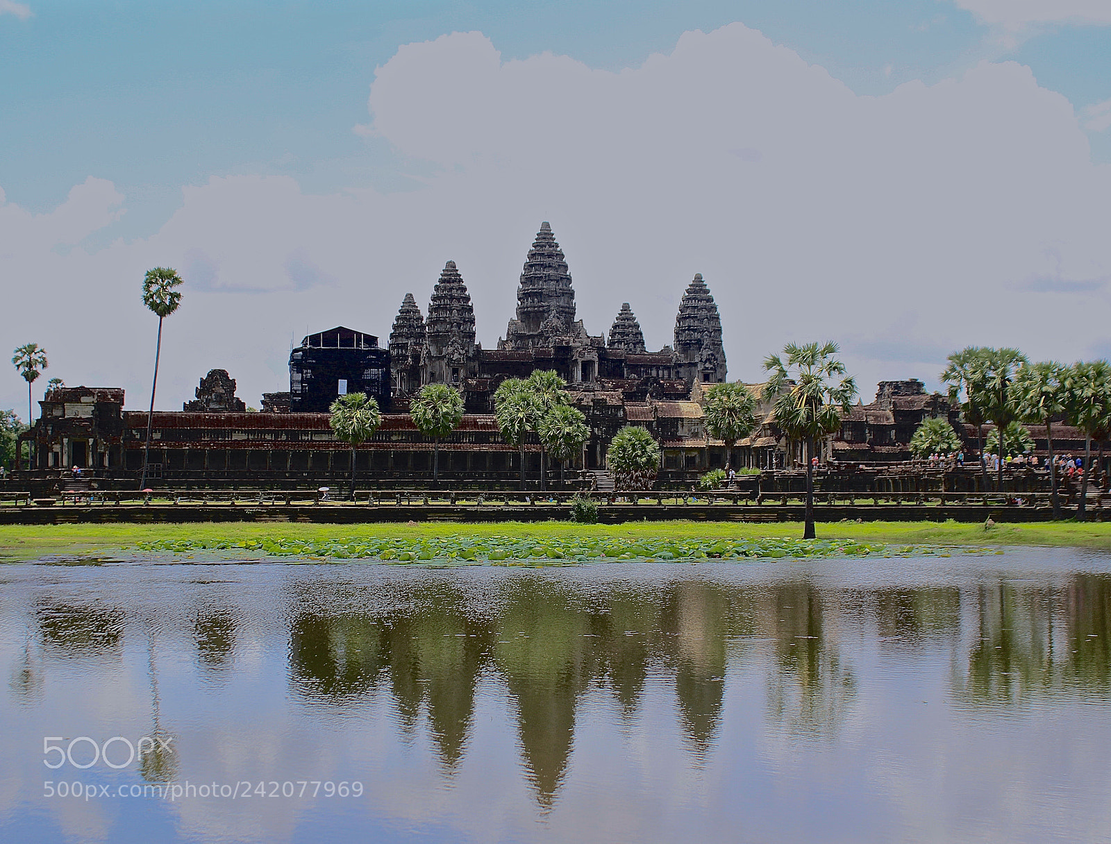 Canon EOS 100D (EOS Rebel SL1 / EOS Kiss X7) sample photo. Angkor wat photography