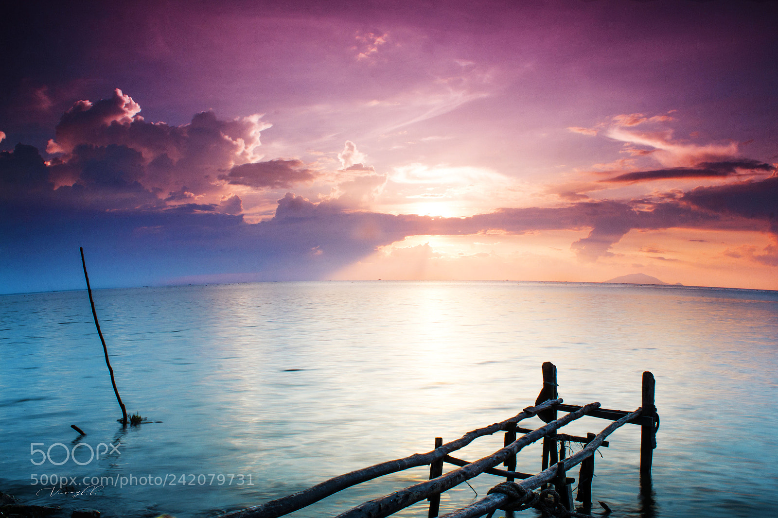 Canon EOS 60D sample photo. The pier was old photography