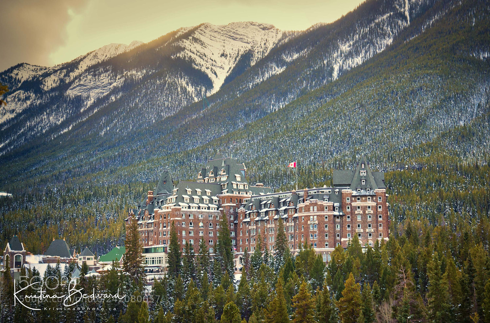 Nikon D600 sample photo. Banff springs hotel photography
