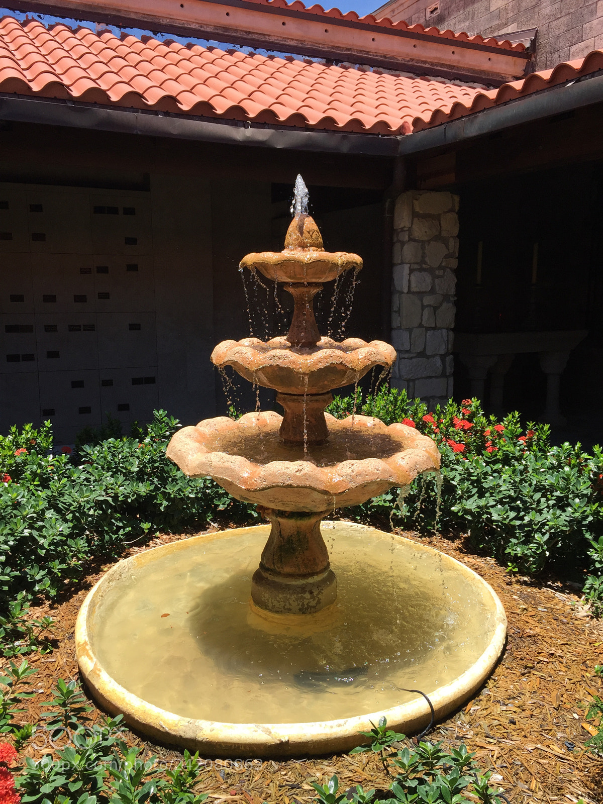 Apple iPhone 6 sample photo. Fountain at another angle photography