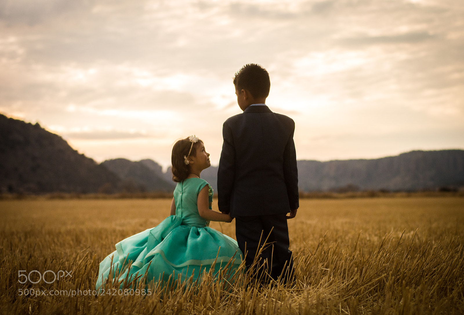 Nikon D3200 sample photo. The kids and the photography