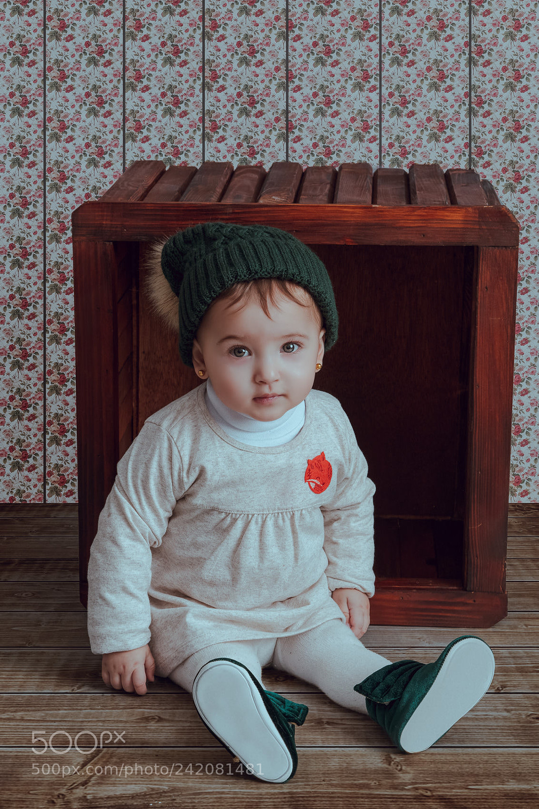 Canon EOS 5DS R sample photo. Vintage girl photography
