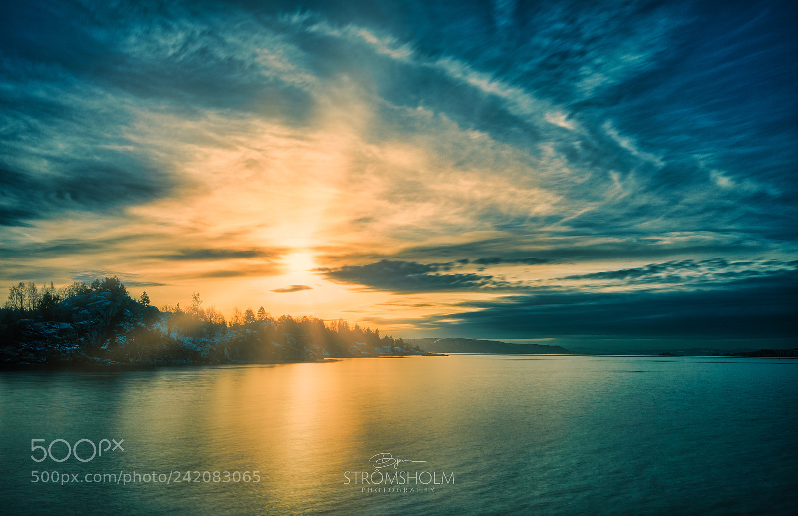 Canon EOS 5DS sample photo. Moody sky photography