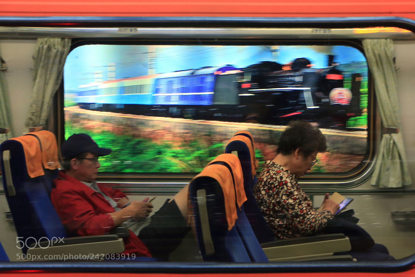 Canon EOS 650D (EOS Rebel T4i / EOS Kiss X6i) sample photo. #commuters photography